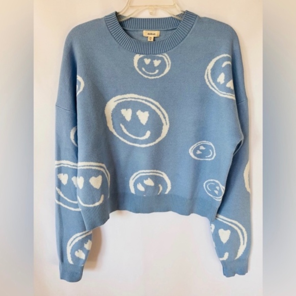 debut Dreamers Soft Cozy Loose Fit Smile Long Sleeve Cropped Baby Blue Sweater M